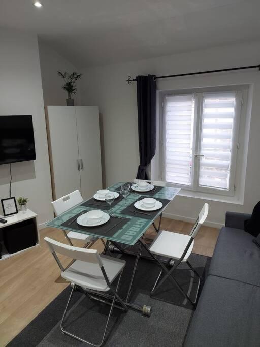 Smart House Airport Cdg, Asterix Apartamento Louvres Exterior foto